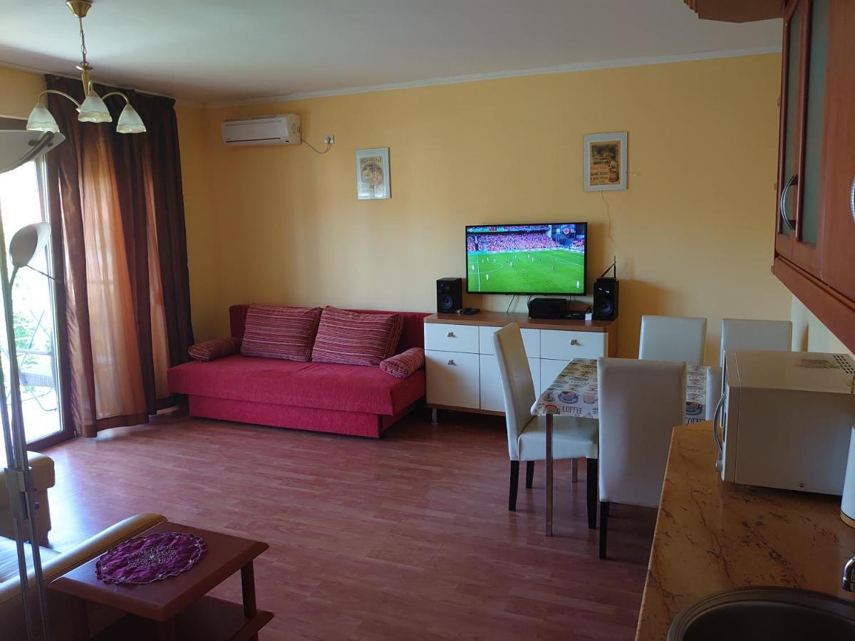 Coke Wellness Apartman Siófok Exteriör bild